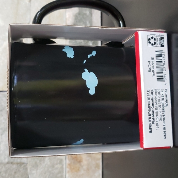 Christmas Heat-Activated Mug - Picture 4 of 5